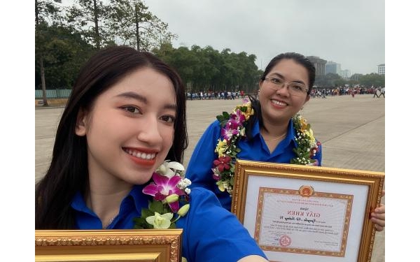 Hai đảng viên trẻ Học viện Hàng không Việt Nam được vinh danh tại Quảng trường Ba Đình 